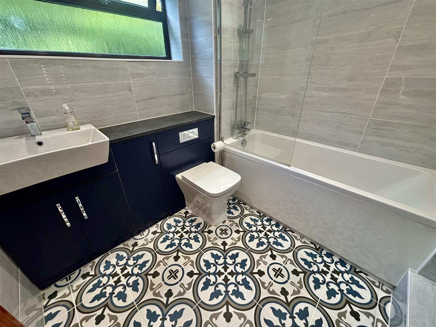 Cae Banc, Sketty, Swansea, SA2 9DN